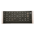 Sintetizador analógico PPG 1002 Mk2 en carcasa de consola clásica