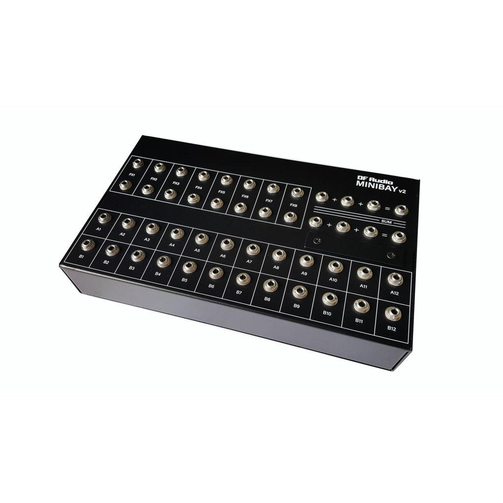 Patchbay DF Audio Minibay V2, vista en ángulo