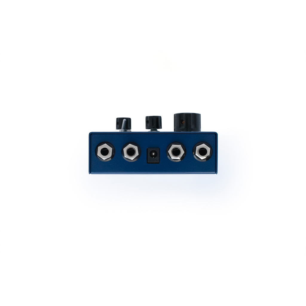 Pedal de reverb Dreadbox Darkness, panel trasero