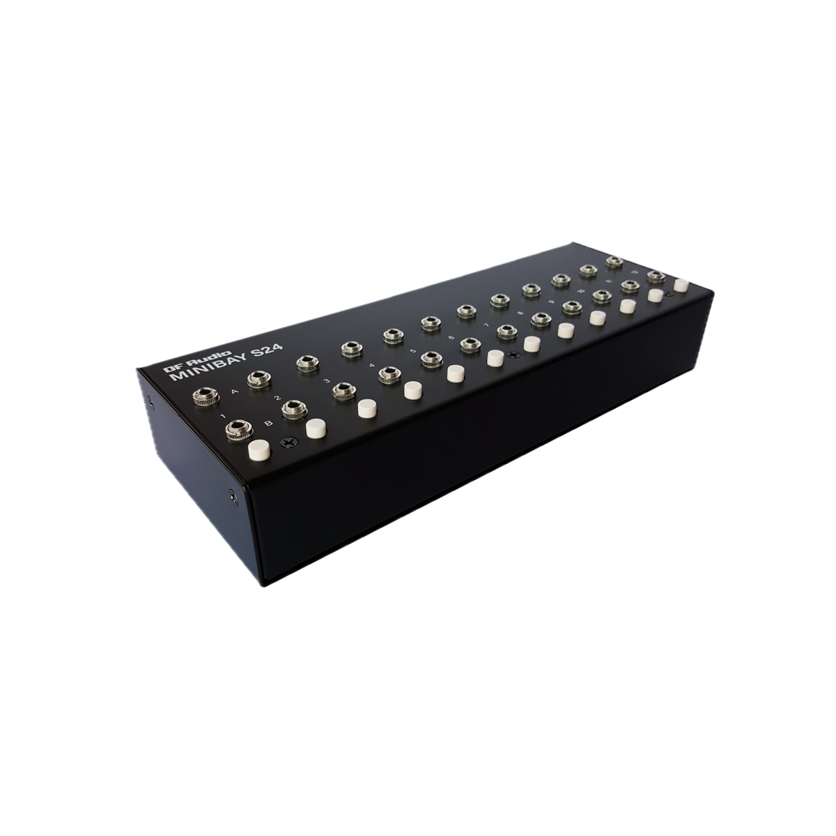 Patchbay DF Audio Minibay S24, vista en ángulo